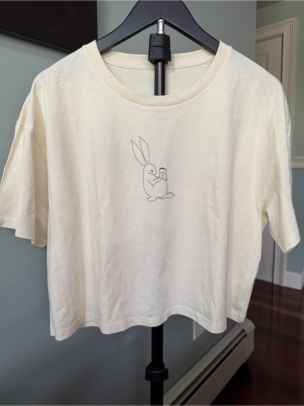 Cream Fiorenza-Art Bunny Reading Graphic Cotton Crop Tee SIze XL